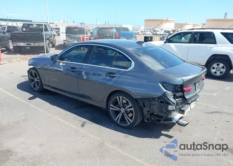 2021 BMW 3 Series 330E z USA, uszkodzony, nr VIN 3MW5P7J03M8B58527